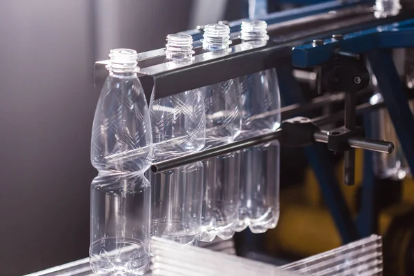 Water factory - Water bottling line for processing and bottling pure spring water into small bottles