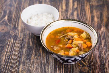 Geleneksel Asya şehriye lagman