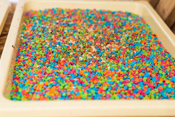 Édes színes szórófejek tortához és pékipari termékekhez — Stock Fotó
