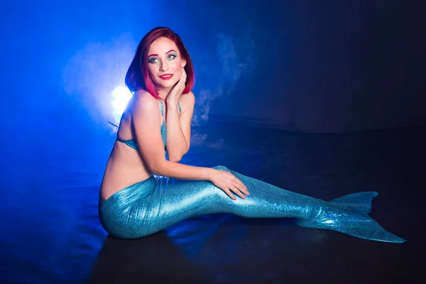 Fashion fantasy mermaid. Studio Shot. Blue underwater background. Fairy tales concept. — Stock Photo, Image