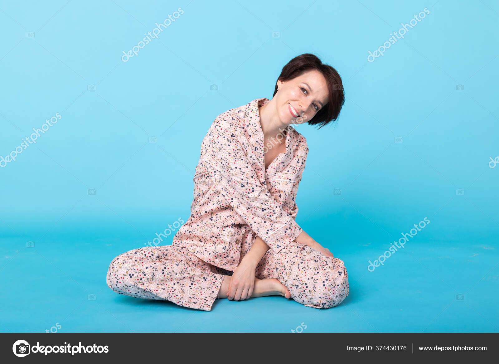 Cool girl sleepwear sale