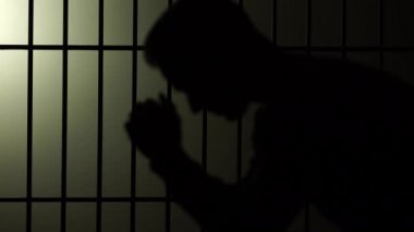 adam hapiste silüeti