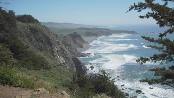 Ampla vista de uma tarde de Big Sur — Vídeo de Stock