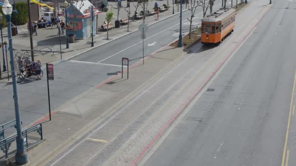 旧金山市的火车停在了码头 — 图库视频影像