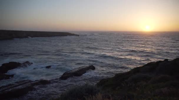 Pôr-do-sol rosa em Spooners Cove — Vídeo de Stock