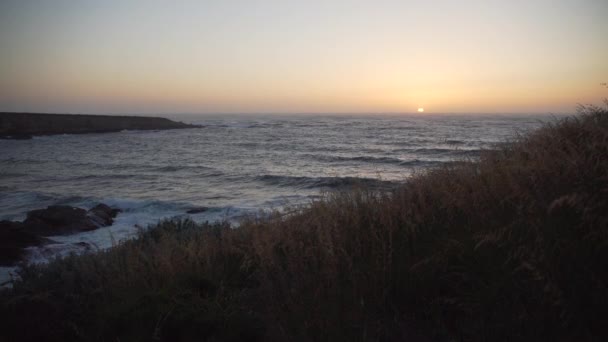 Underbara solnedgången på Spooners Cove — Stockvideo