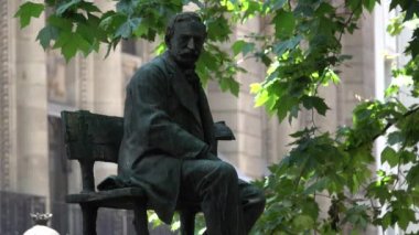 Antonio de Trueba Bilbao İspanya heykeli