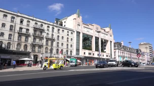 レスタウラドーレス広場の右側のパン — ストック動画