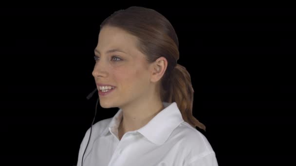 Kvinnliga tech support handtag kalla på ett kontor — Stockvideo