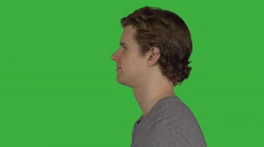 İfadesiz bir adamın (yeşil anahtar profil)