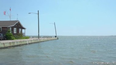 Kasaba marina binanın sol pan