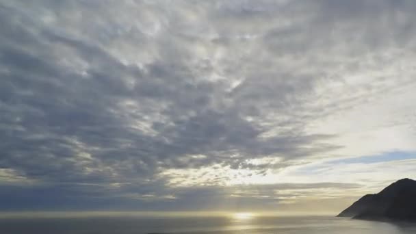 Lapso de tempo das nuvens sobre a boca de Hout Bay — Vídeo de Stock