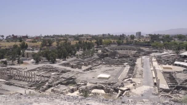 Uitzicht vanaf de top van Tel Beit She'an — Stockvideo