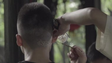 Adam alır alışılmış Chengdu kulak Temizleme