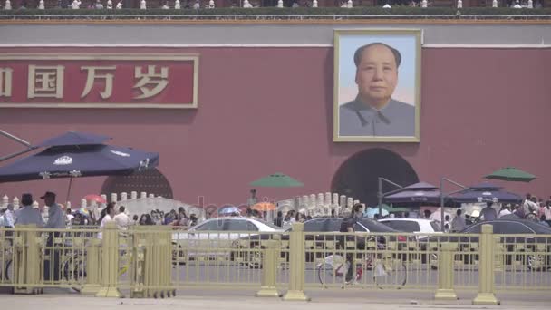 Bild av ordförande Mao från Himmelska fridens torg — Stockvideo