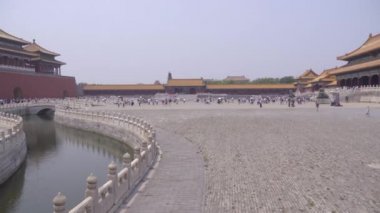 Yasak Şehir avluda yavaş pan