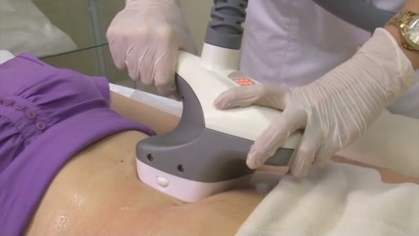 Trattamento corpo donna al centro termale medico — Video Stock