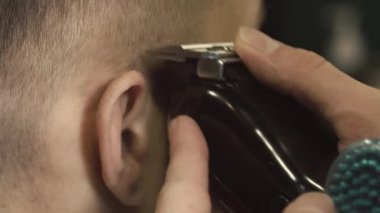 Kuaför Berber saç tıraş