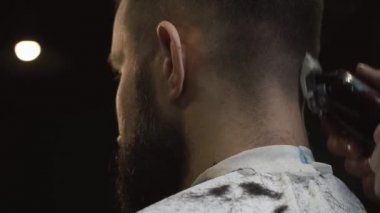 Kuaför Berber saç tıraş