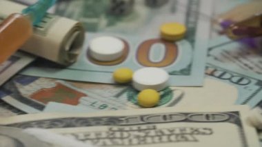 Hap, uyuşturucu, kokain, Doları banka notları şırınga