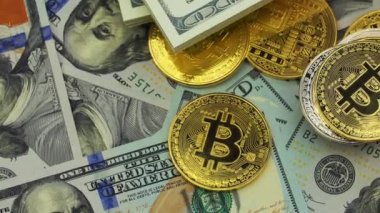 Kripto Doları banknot zemin, closeup üzerine Bitcoin para birimi. Saat yönünde döndür