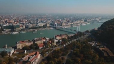 Güzel Budapeşte, Macaristan, başkenti, büyük hava görünümünü ve Tuna Nehri