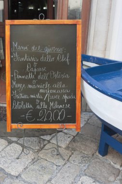 Menü İtalyan restoranı, Lecce Merkezi