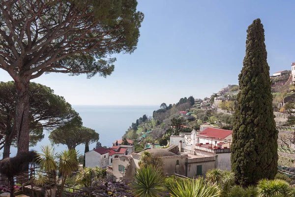 View of the "Amalfi Coast Overview" from the gardens of "Villa R — Stock Photo, Image