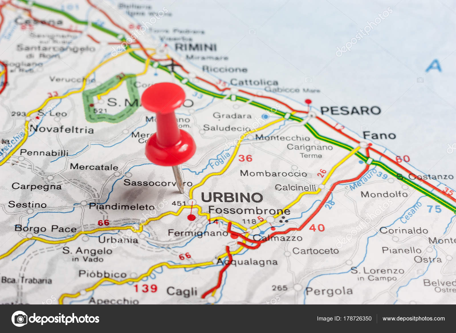 Urbino pinned on a map of Italy — Stock Photo © maior #178726350
