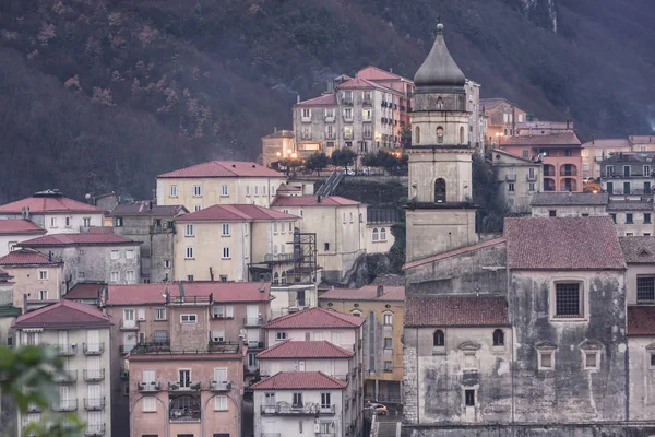 Visión de la ciudad de Campagna en la provincia de Salerno — Foto de Stock