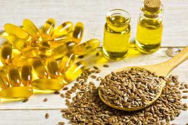  Flaxseeds ve keten tohumu yağı.