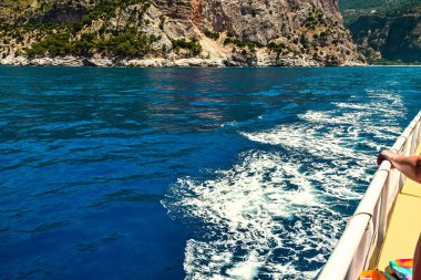  Güzel bir yay yat görünümünden