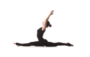 Genç kız uygulamaları yoga ve jimnastik