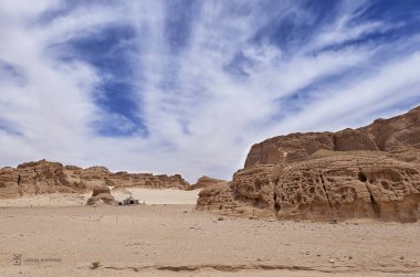 Sina Dağları. Mısır. Çöl ve kum dağları.