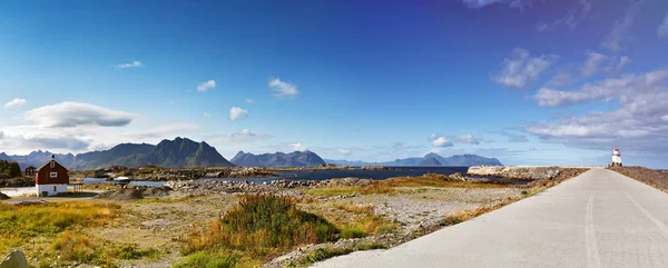 Panorama słoneczny letni krajobraz Norwegia — Zdjęcie stockowe
