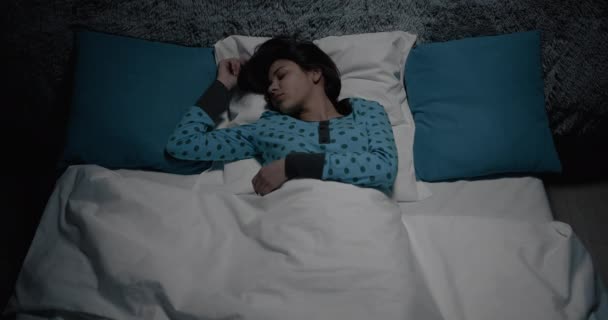 Woman Having Horrible Dream at Night — Stock Video