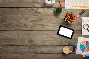 Grafik ve office ile boş ekran ile malzemeleri tablet