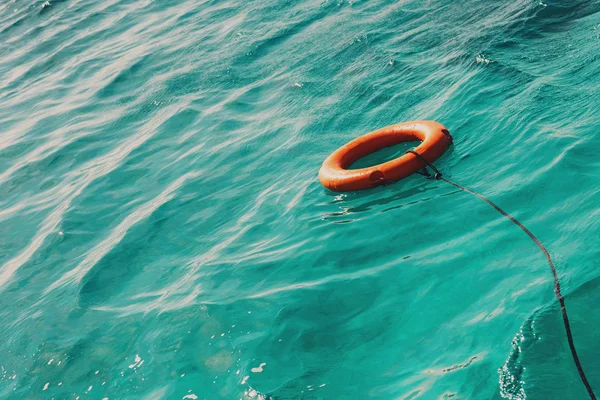 Life buoy in the sea — Stock Photo, Image