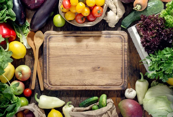 Boş mutfak board çevresindeki 