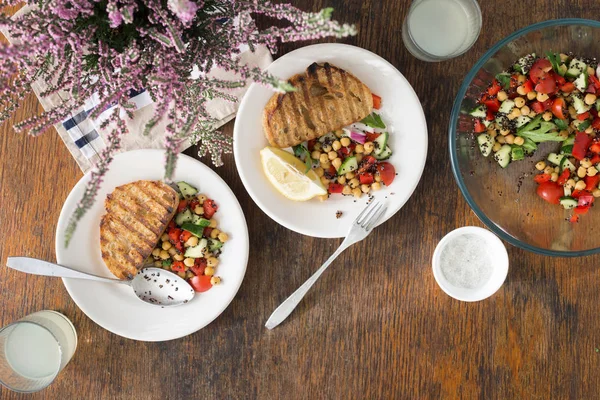 Salada vegetariana de verão — Fotografia de Stock