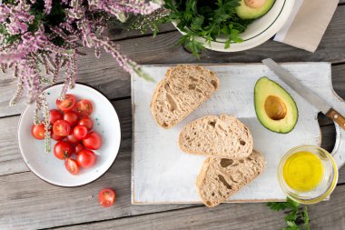bruschetta yemek pişirmek için malzemeler