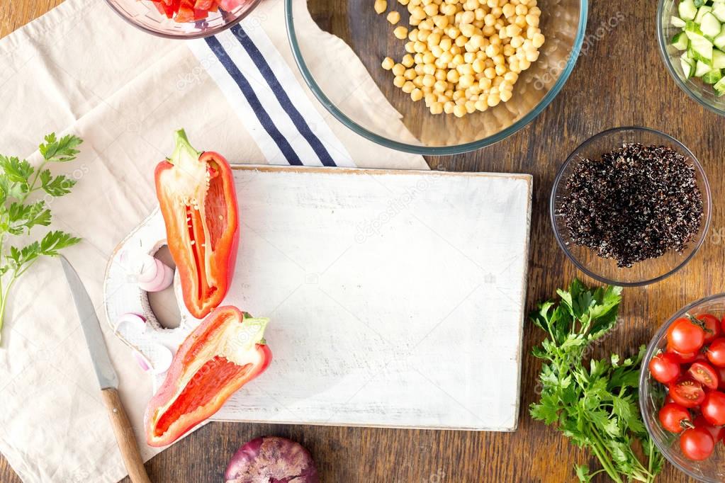 Black quinoa, chickpeas, peppers