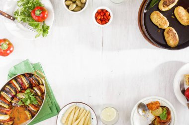 Vejetaryen yemek masası kavramı