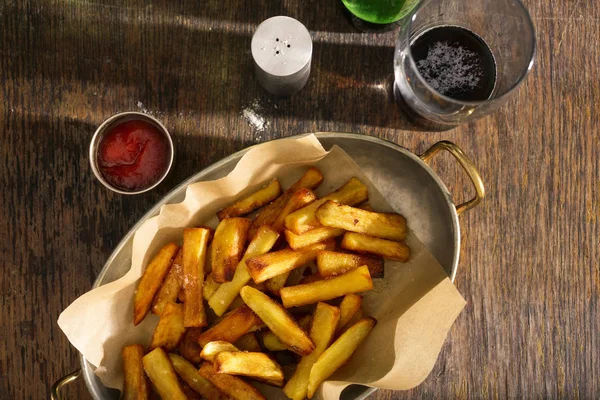 Papas fritas con ketchup — Foto de Stock