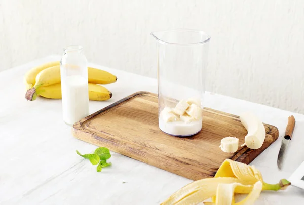 Ingrediënten voor banaan milkshake — Stockfoto
