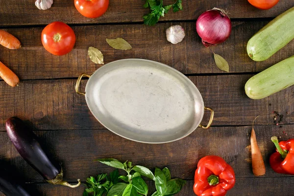 Vintage pan, farklı sebze