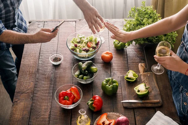 Koca fotoğraf çeker 