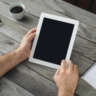  Dijital tablet tutan adam