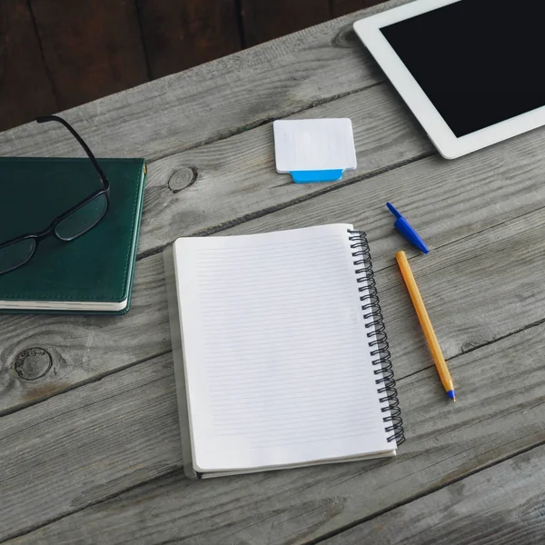 Thuis werkplek met laptop — Stockfoto