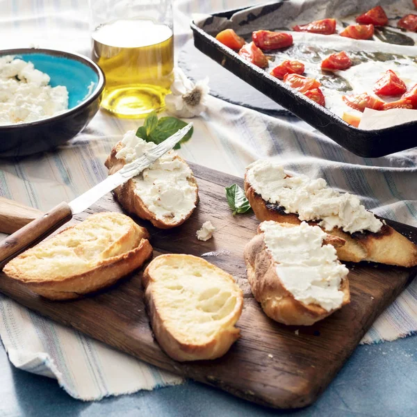 Bruschetta aux tomates cuites au four — Photo